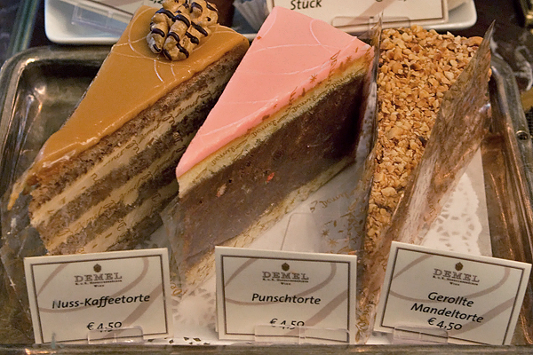 One mouthwatering cake after another